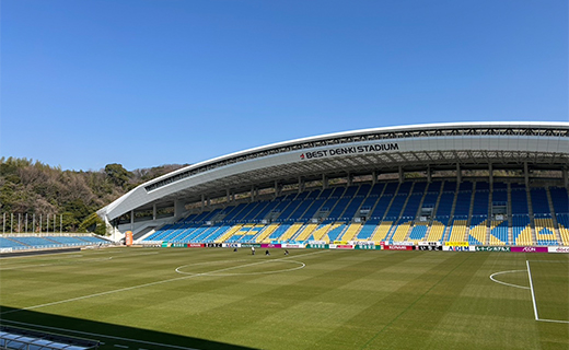 メインスタンド指定（M2）から見えるスタジアム写真